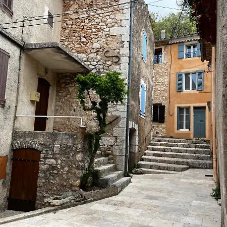 Le Vieux Chateau