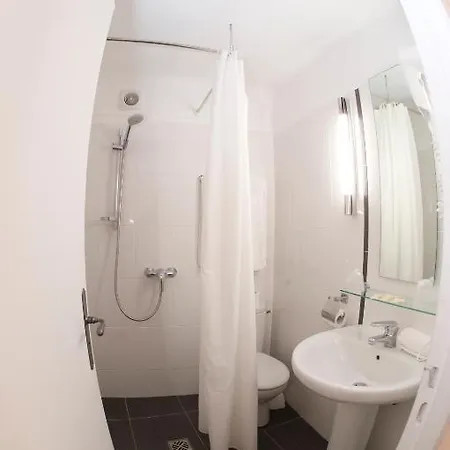 Le Vieux Chateau 2* Aiguines